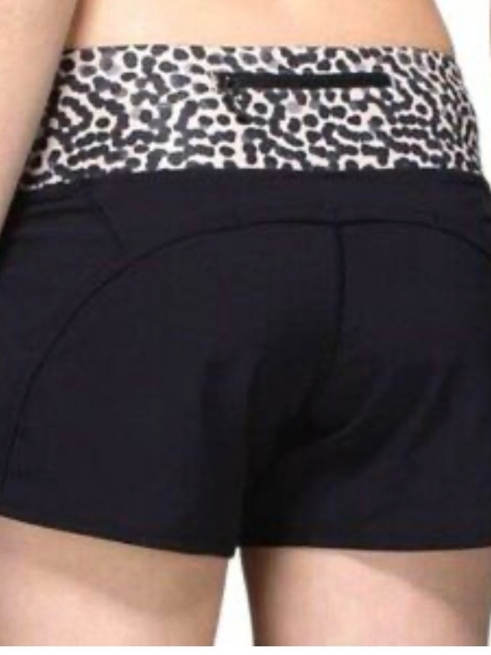 Lululemon Run: Speed Shorts Black / Multi Dots 6